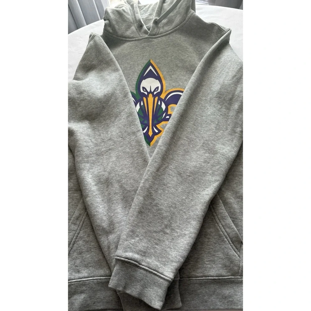 Nike NBA New Orleans Pelicans Hoodie Used But In Excellent Condition Sz Small